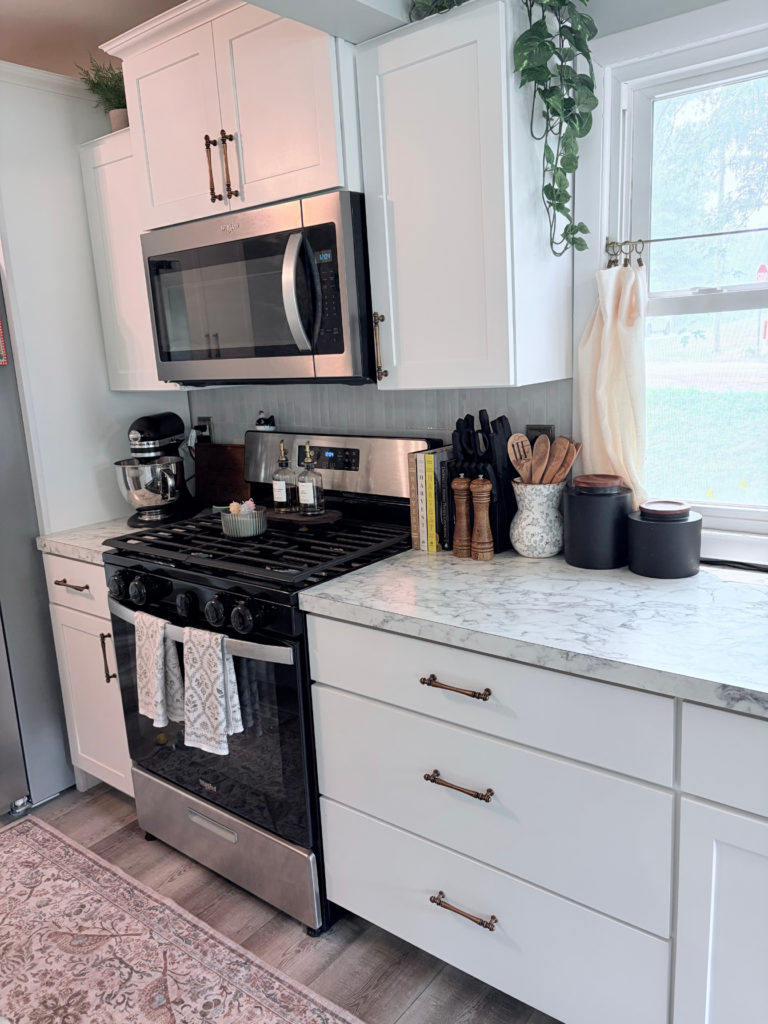 The finished kitchen after all of the changes were made to it