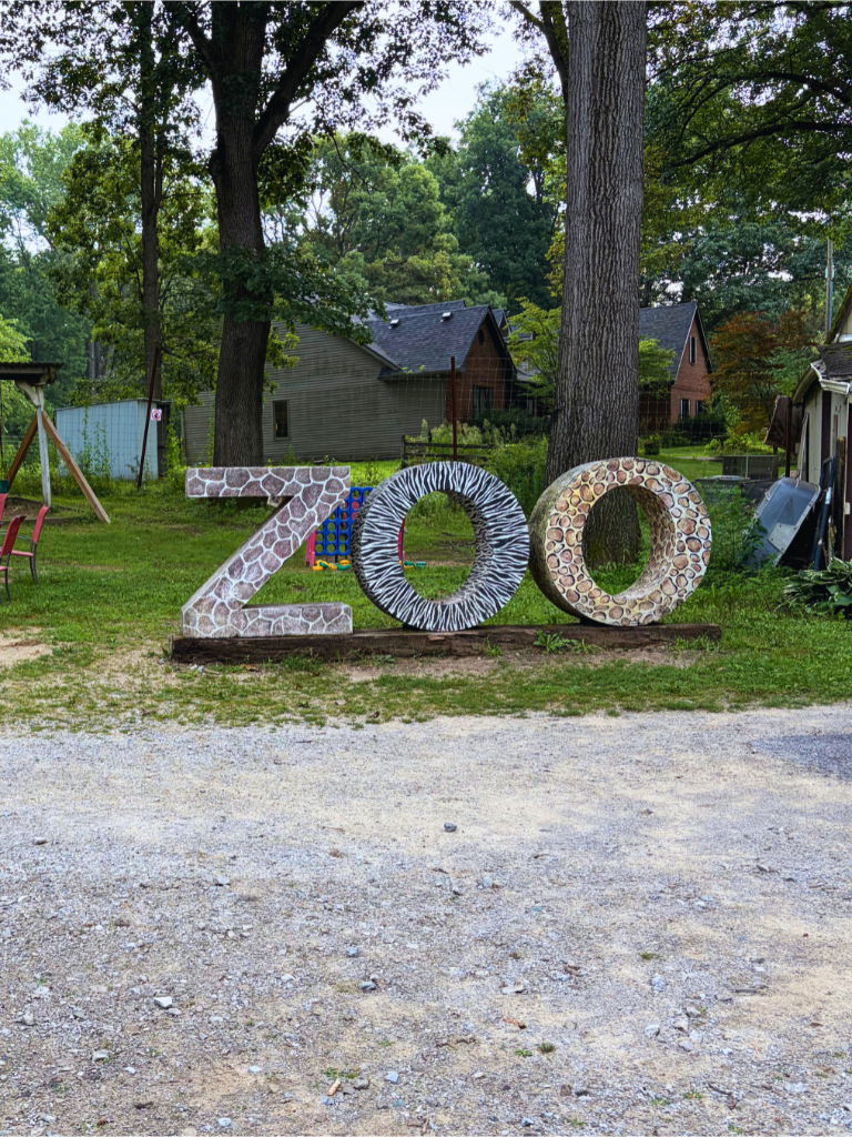 Animal print "zoo" sign